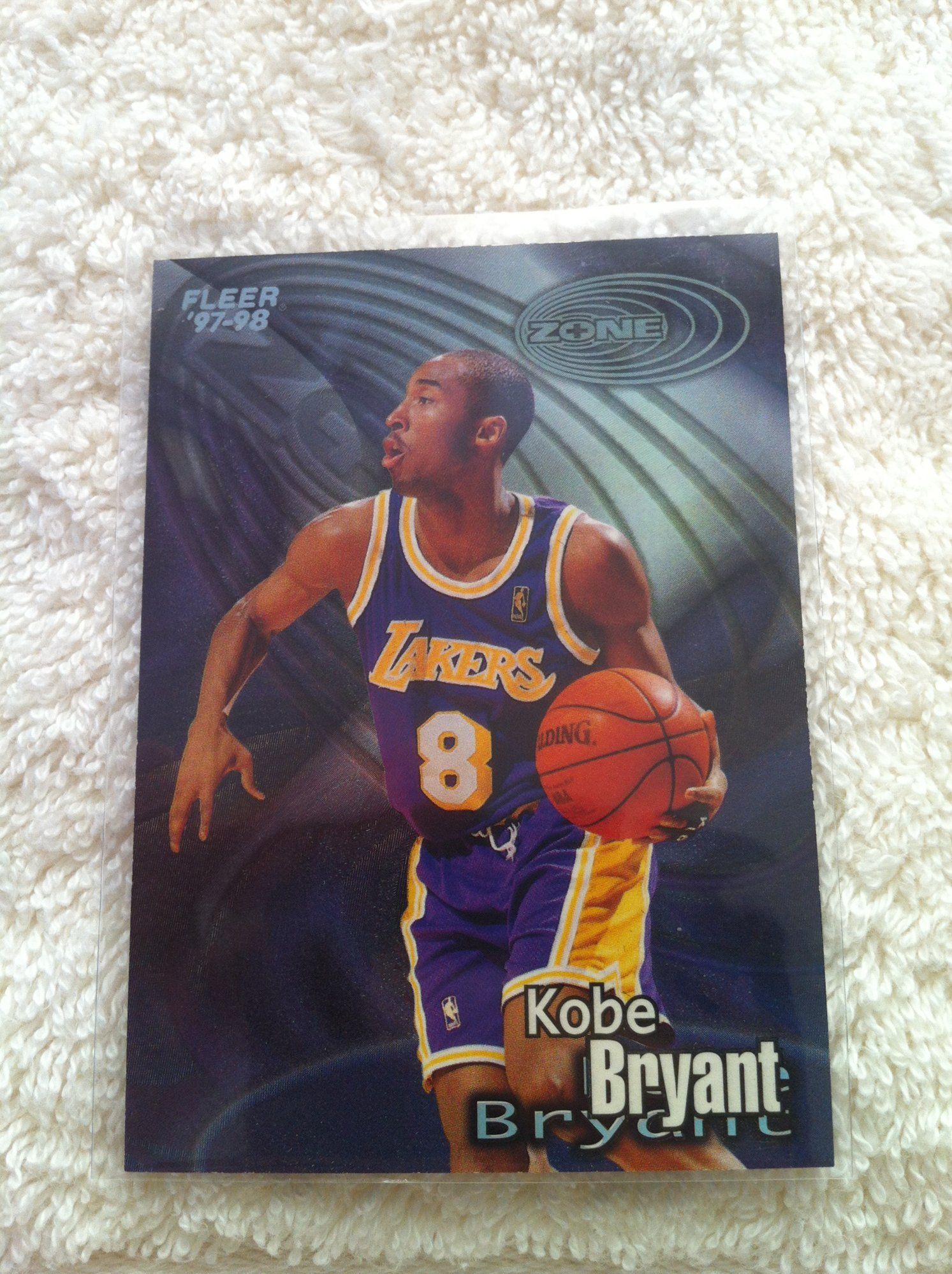 1997-98 Fleer Zone Kobe Bryant (1).JPG