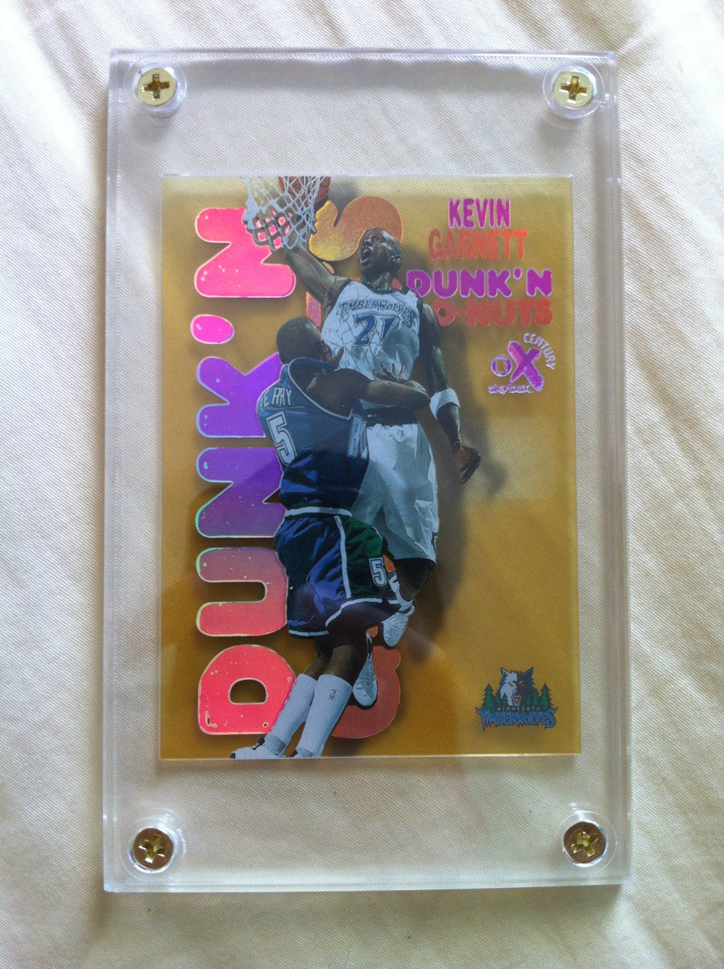 1998-99 E-X Century Dunk'N Go Nuts Kevin Garnett.JPG