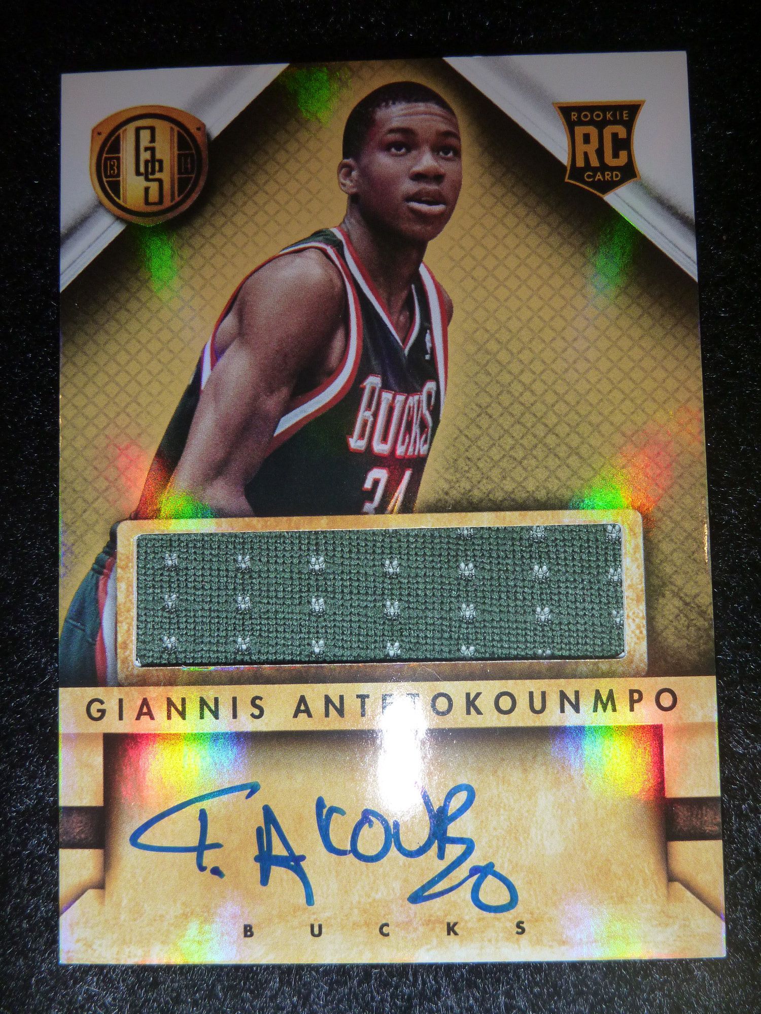 Giannis Antetokounmpo GS Materials Auto.JPG