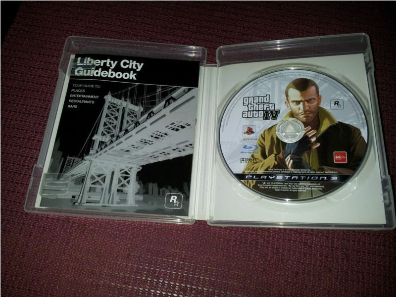 GTA IV PS3 Inside.JPG