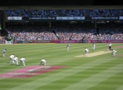 2011 - 01 - Australia v India T2 - Pattinson Bowling to Gambhir.jpg