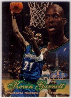 1997-98 Flair Showcase Row 2 #4 - Kevin Garnett Minnesota Timberwolves.jpg