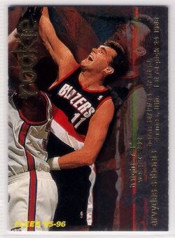 1995-96 Fleer #308 - Arvydas Sabonis RC (Rookie Card).jpg