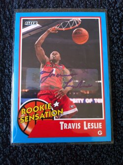 2012-13 Fleer Retro Rookie Autographs Travis Leslie (1).JPG