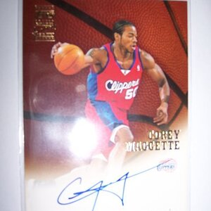 Maggette Topps Auto.jpg