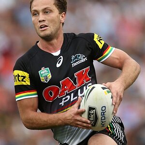 Matt+Moylan+NRL+Rd+7+Panthers+v+Sharks+IKJAx-wwfprx.jpg