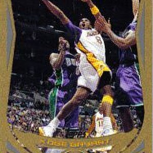 kobe topps gold.jpg