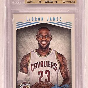 Base - Studio - 2016-17 - Studio Edition Glossy - LeBron James.jpg