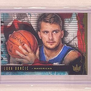 Rookie - Court Kings - Acetate Rookies - 2018-19 - Luka Doncic.jpg