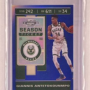 Base - Contenders - 2019-20 - Optic Blue Prizm - Giannis Antetokounmpo.jpg