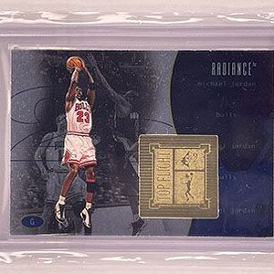 Insert - Top Flight - SPx - 1998-99 - Radiance - Michael Jordan.jpg