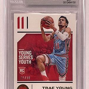 Base - Chronicles - 2018-19 - Gold - Trae Young.jpg