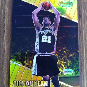 1999-00 Bowman's Best Atomic Refractor Tim Duncan (1).JPG