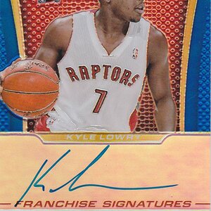 2013-14-Select-Franchise-Signatures-Blue-Kyle-Lowry.jpg