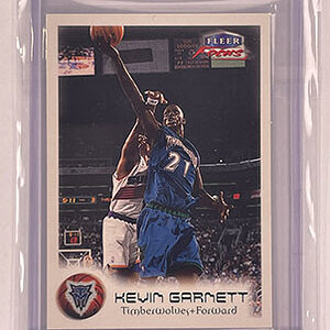 Base - Fleer Focus - 1999-00 - Masterpiece Mania - Kevin Garnett - Colour Match.jpg