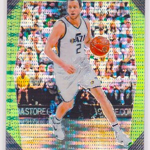 2017-18 Panini Prizm Prizms Green Pulsar #113 Joe Ingles 02:25.jpeg