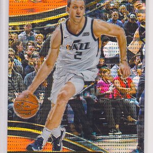 2017-18 Select Prizms Neon Orange Pulsar #253 Joe Ingles 8:9.jpeg