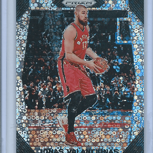 2017-18 Panini Prizm Prizms Fast Break #33 Jonas Valanciunas 1.png