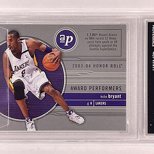 Insert - Award Performers - Upper Deck Honor Roll - 2003-04 - Kobe Bryant.jpg