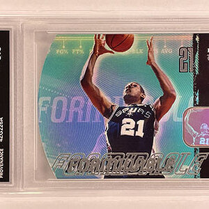 Insert - Formidable - Fleer Genuine - 2000-01 - Tim Duncan.jpg