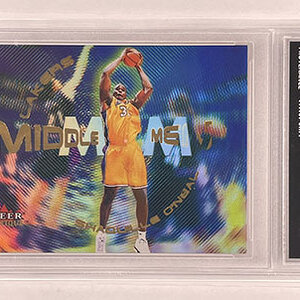 Insert - Middle Men - Fleer Mystique - 2000-01 - Shaquille O'Neal.jpg