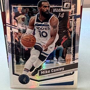 Media 'IMG_0680.jpeg' in category 'NBA Cards'