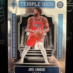 Media 'IMG_1221.jpeg' in category 'NBA Cards'