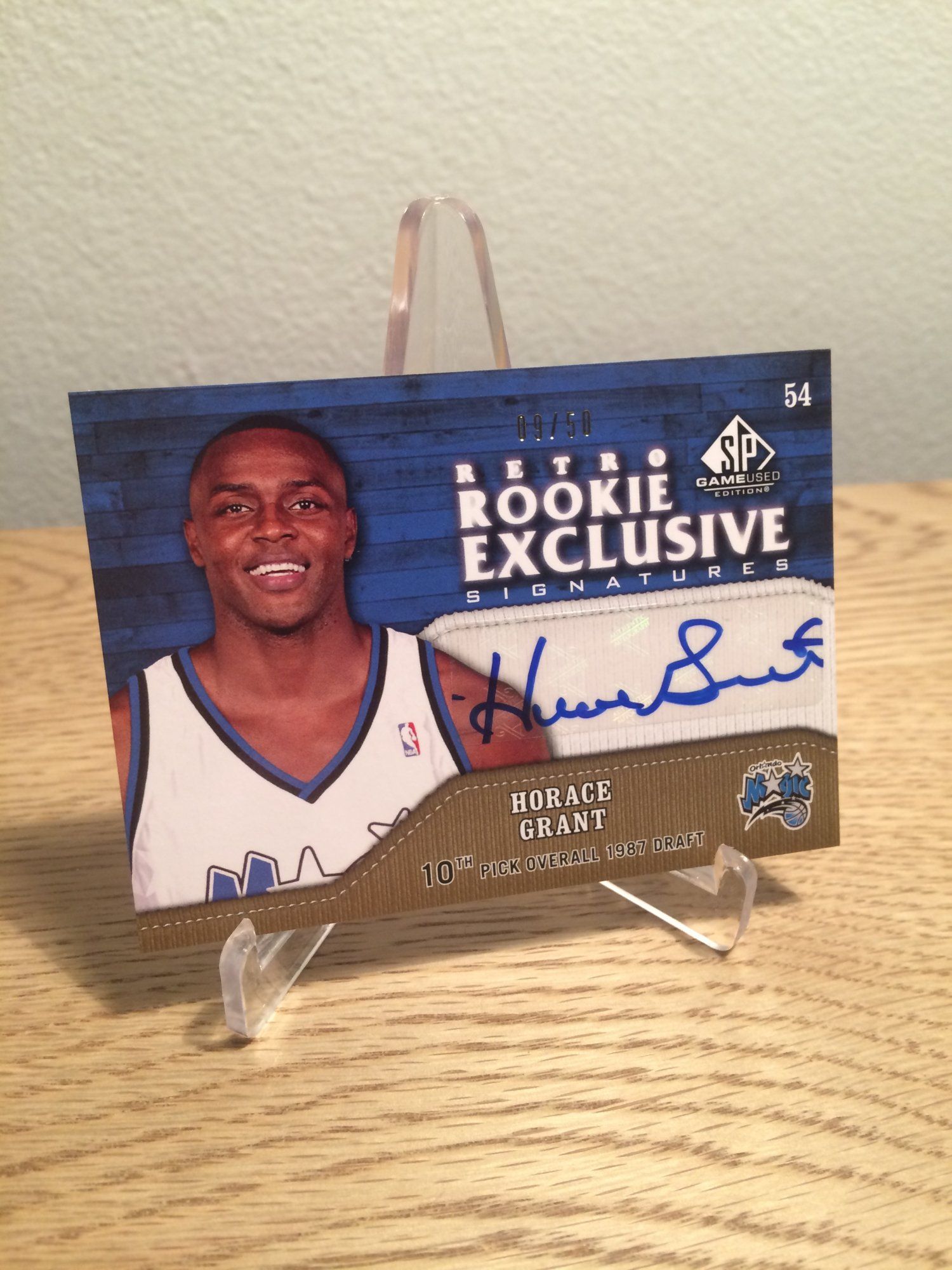 2009-10 SP Game Used Retro Rookie Exclusive Signatires #RR-H Horace Grant.jpg