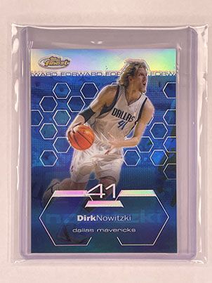 Base - Finest - 2002-03 - Refractor - Dirk Nowitzki.jpg