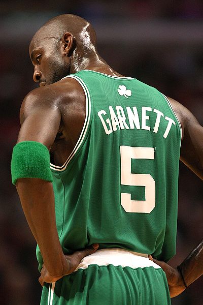 nba_g_garnett11_400.jpg